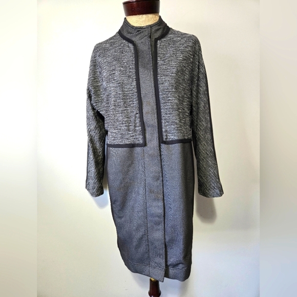 Lululemon Athletica Grey Cocoon Car Coat. Size XS - Picture 2 of 14